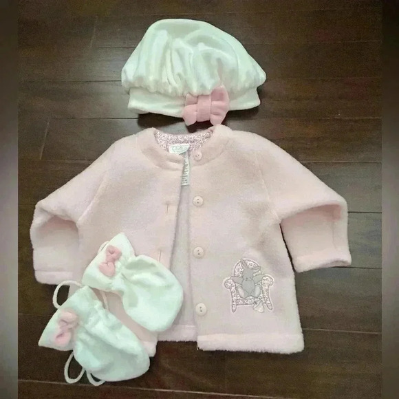 Carter’s Jacket With Beret And Mittens - Picture 1 of 8